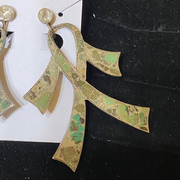 2.5" x 1.75" Vintage Mexican Taxco Sterling Silver & Crushed Stone Earrings - Picture 2 of 16